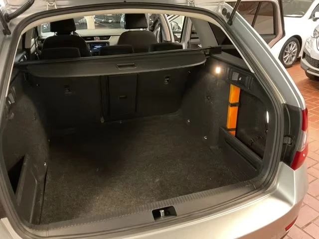 Skoda Octavia 1.6/TDI/DSG/FACELIFT NAVI CARPLAY 1СОБСТВЕНИК ТОП!, снимка 15 - Автомобили и джипове - 54068383