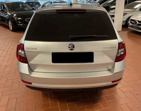 Skoda Octavia 1.6/TDI/DSG/FACELIFT NAVI CARPLAY 1СОБСТВЕНИК ТОП!, снимка 5 - Автомобили и джипове - 54068383