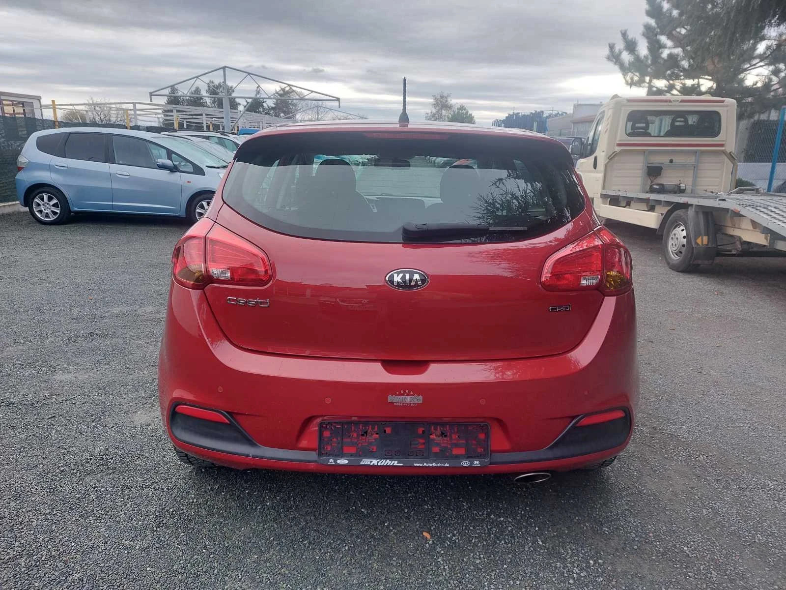 Kia Ceed 1.6 вер. мотор, 6ск - изображение 6