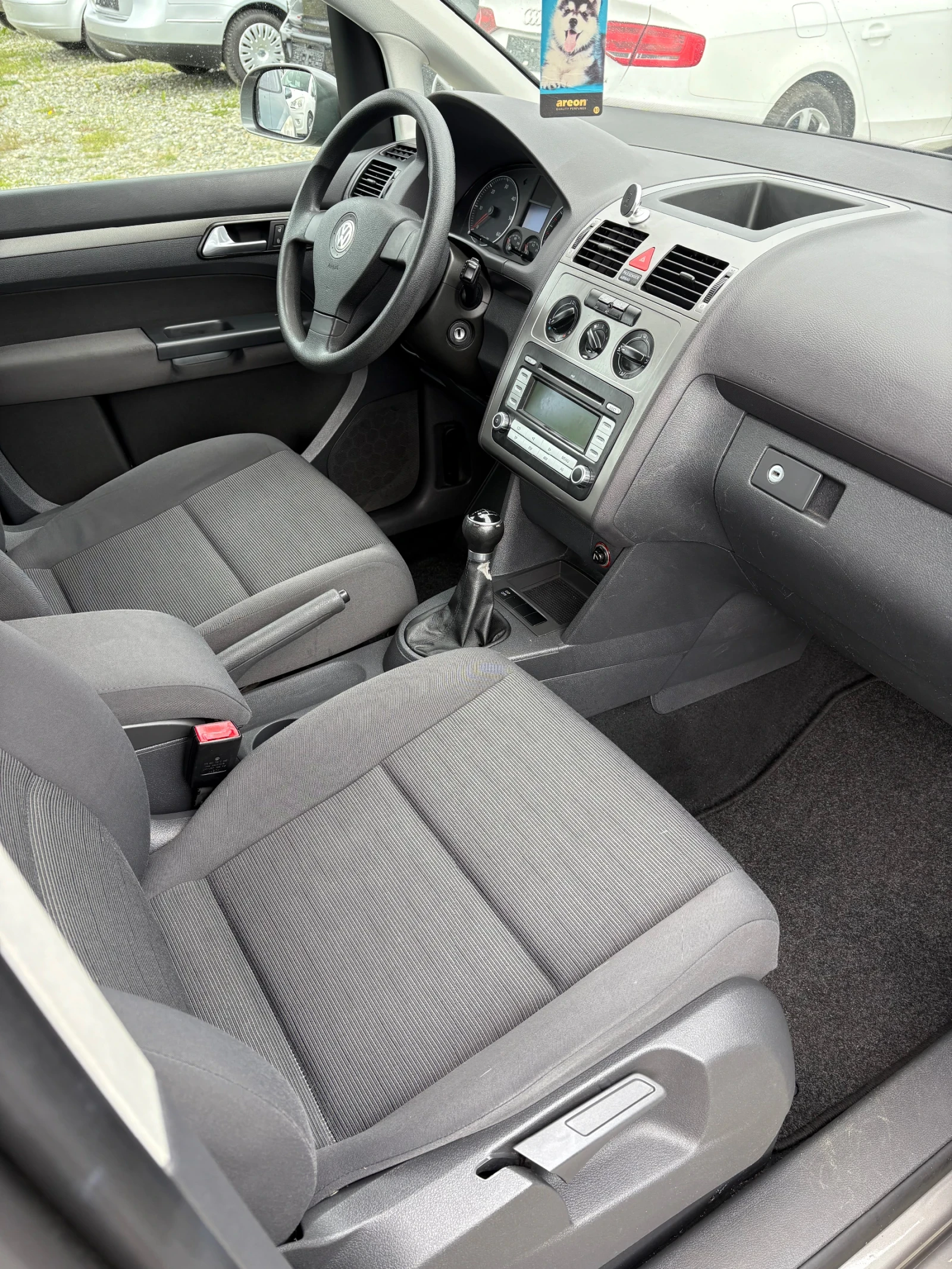 VW Touran 1.9TDI - изображение 10