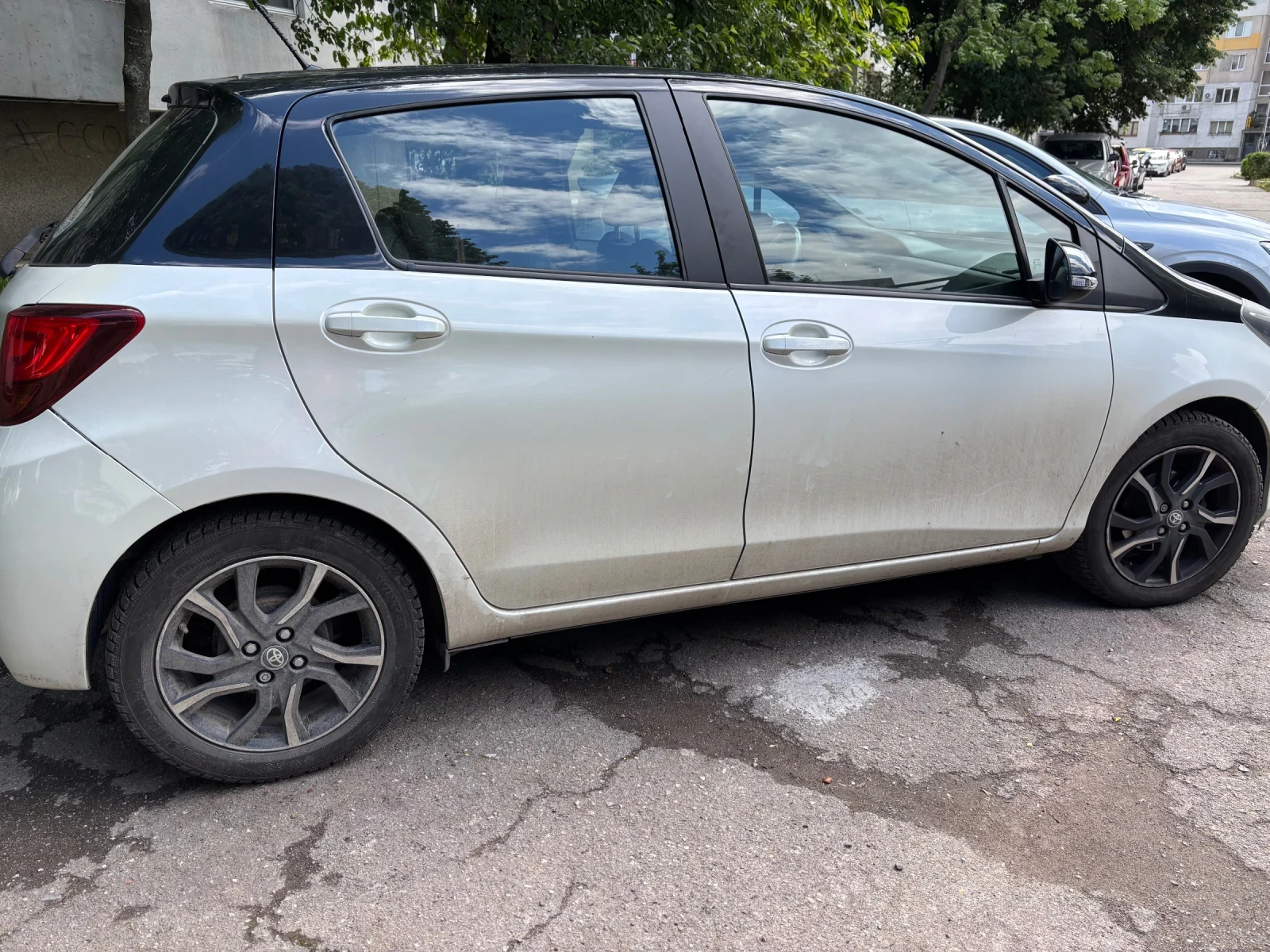 Toyota Yaris 1.3 АВТОМАТИК - изображение 3