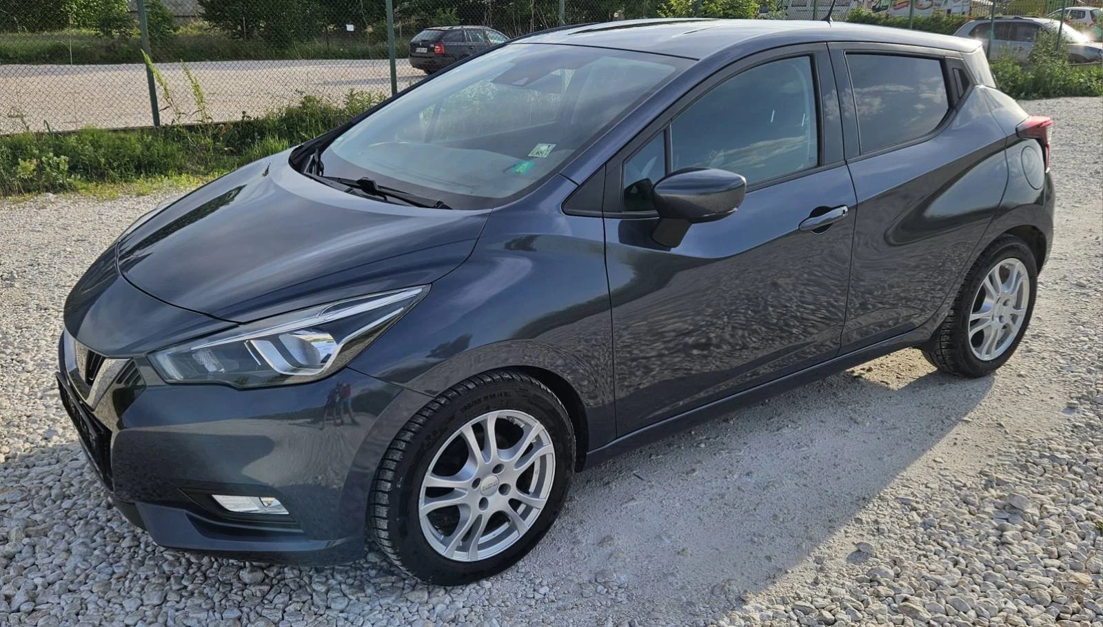 Nissan Micra 1.0 - изображение 2