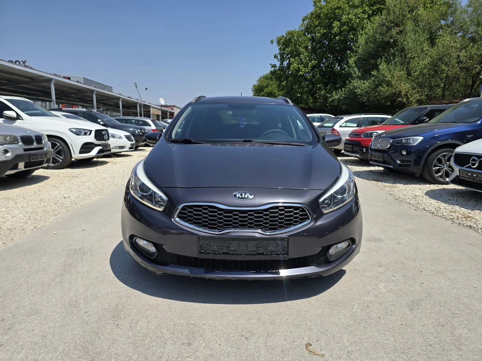 Kia Ceed 1.6crdi 110к.с Топ състояние  - изображение 5