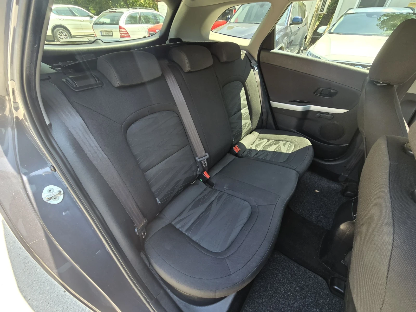 Kia Ceed 1.6crdi 110.    | Mobile.bg   14