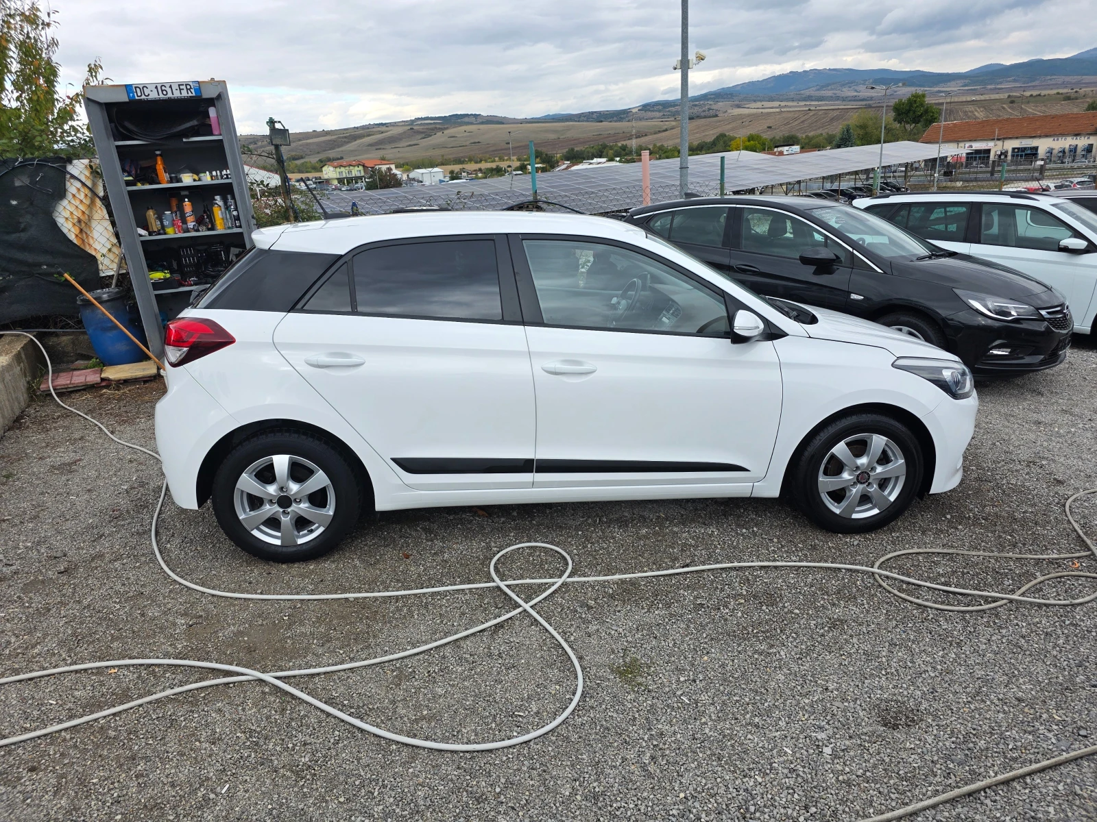 Hyundai I20 1.2i 86k.c euro6 navi led kamera - изображение 4