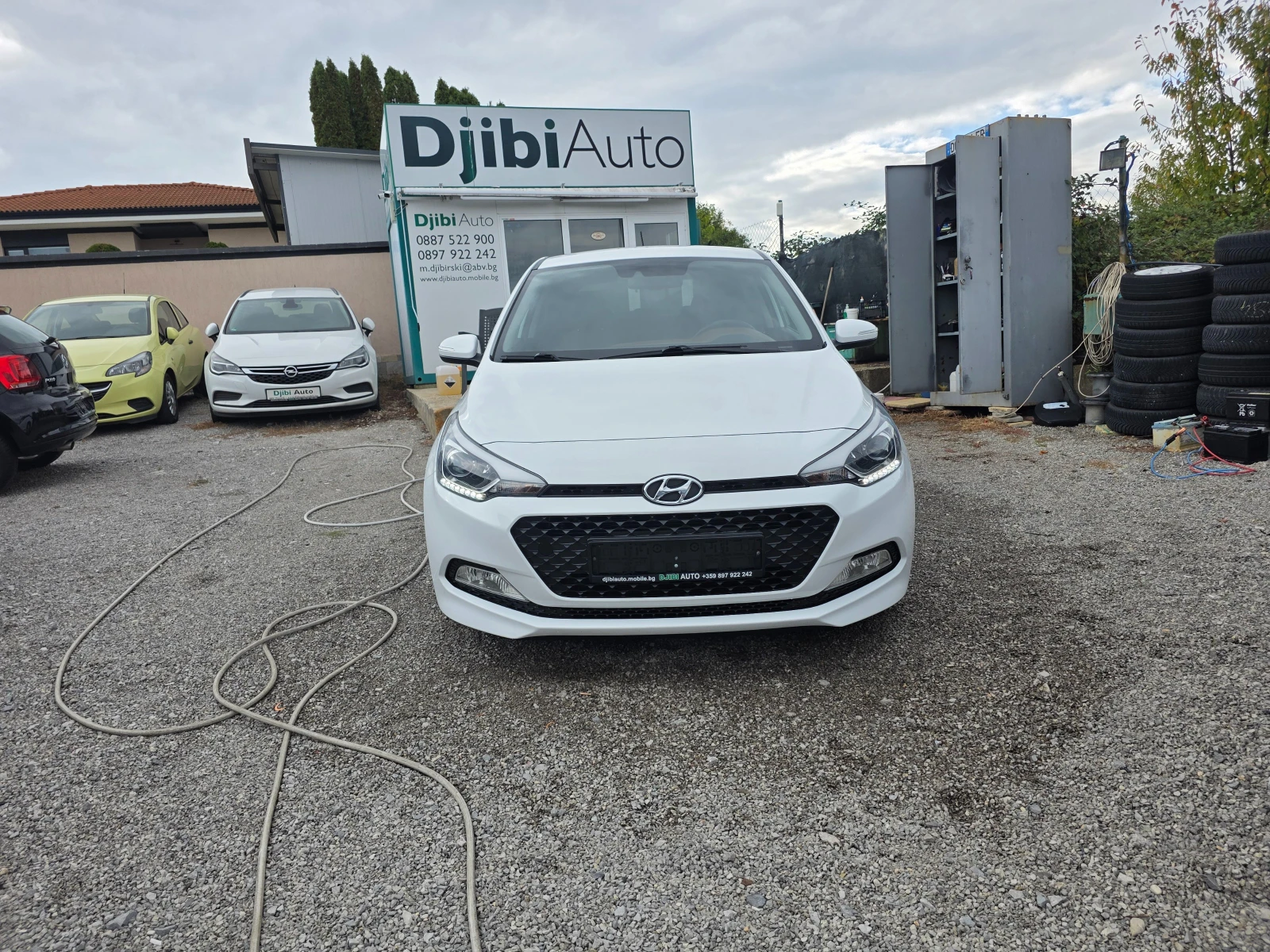 Hyundai I20 1.2i 86k.c euro6 navi led kamera - изображение 2