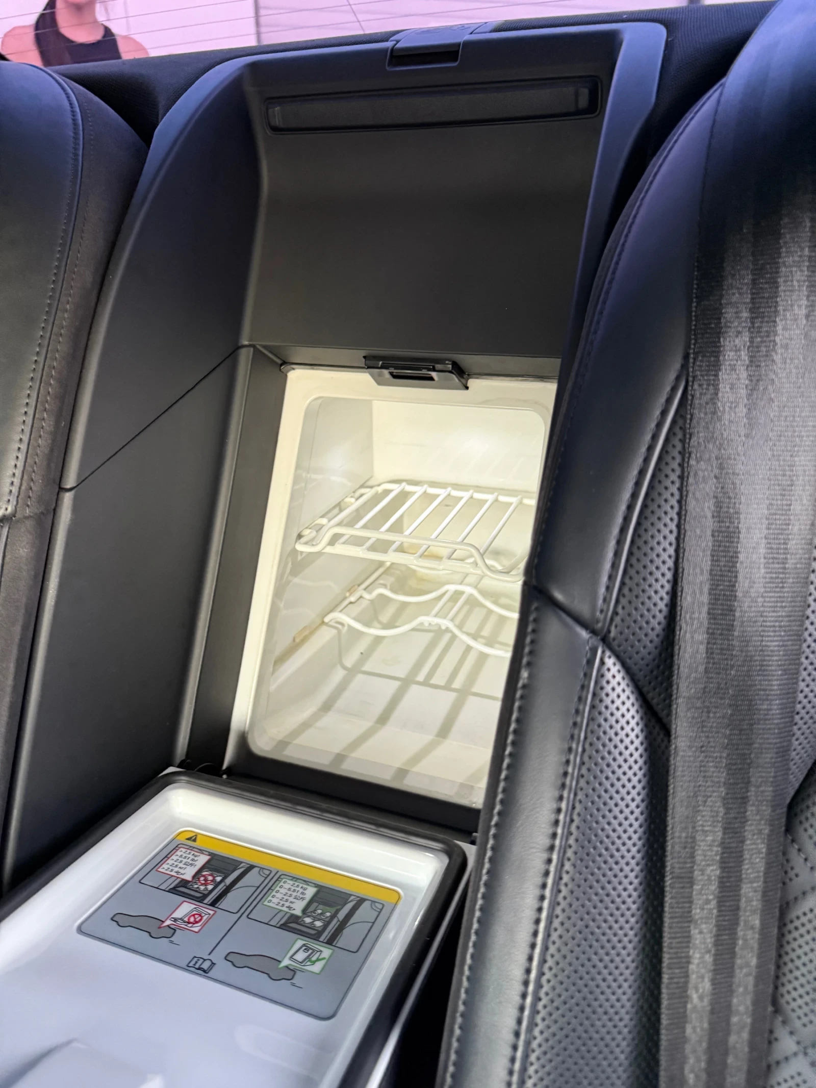 Audi A8 Matrix 4.2 TDI  - изображение 9