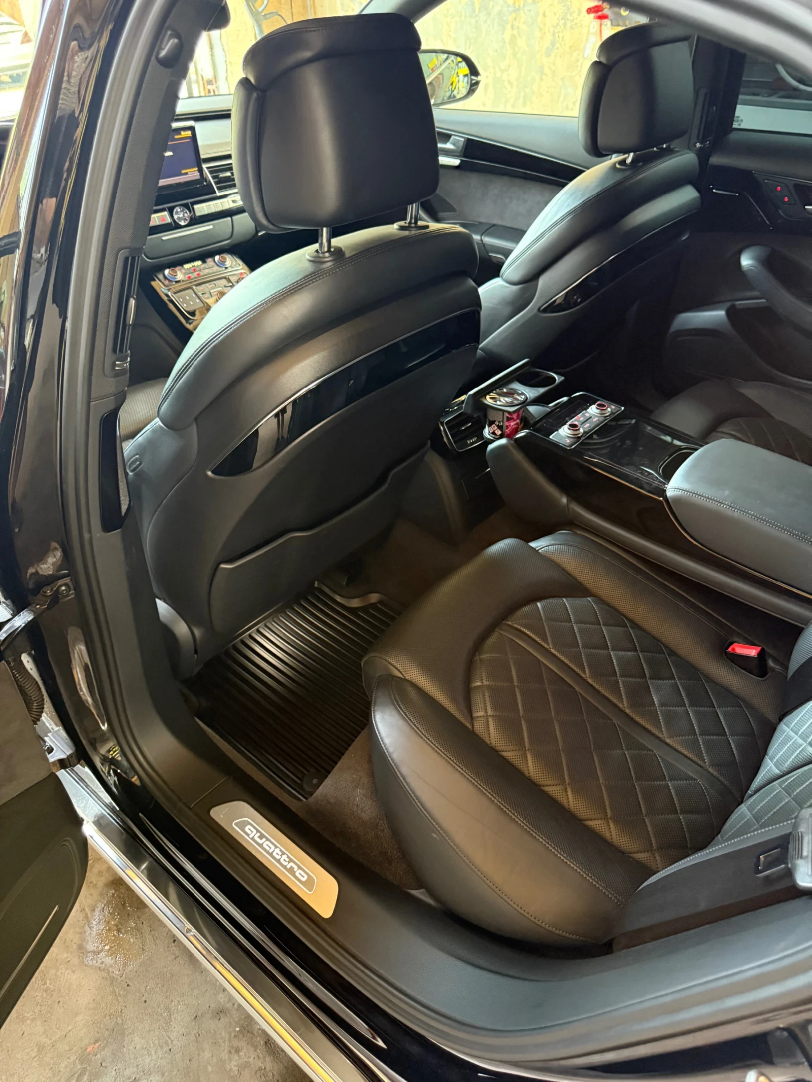 Audi A8 Matrix 4.2 TDI  - изображение 4