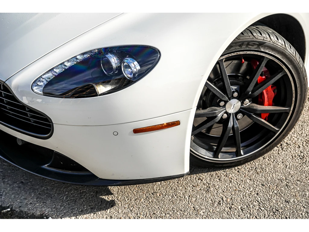 Aston Martin V8 Vantage S COUPE | CARBON FIBER PKG | NAVI | CAM |  | Mobile.bg � ����������� 4