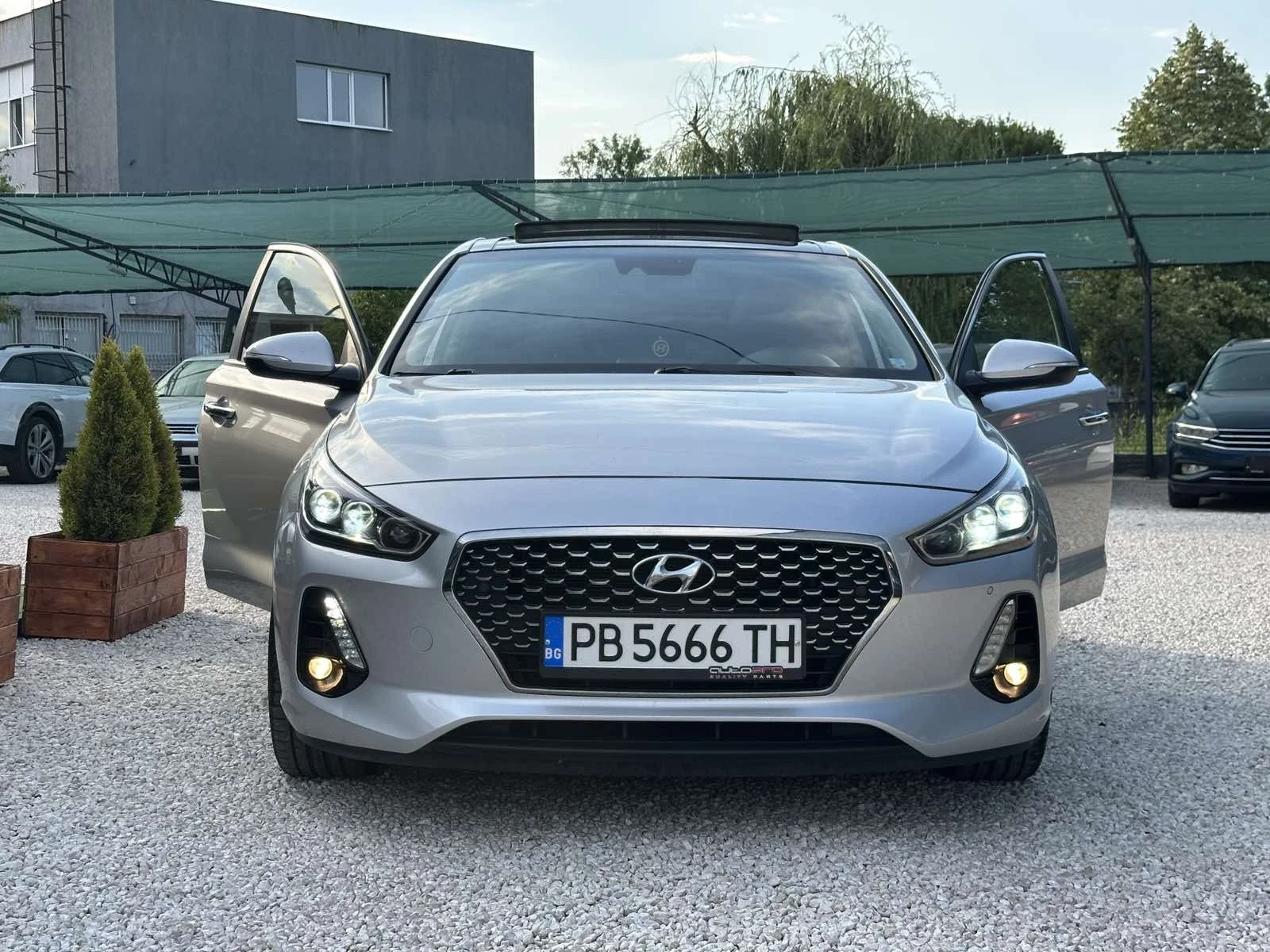Hyundai I30 Premium , снимка 2 - Автомобили и джипове - 55050578