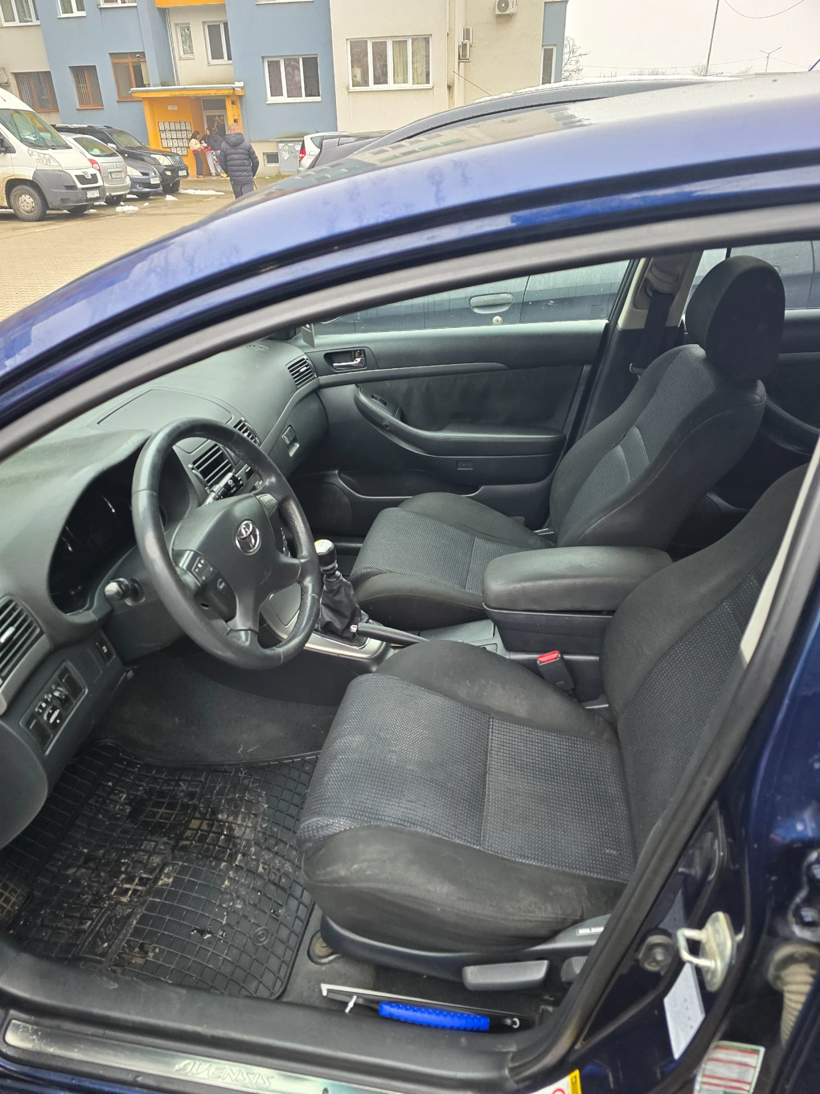 Toyota Avensis 2.0 | Mobile.bg � ����������� 8