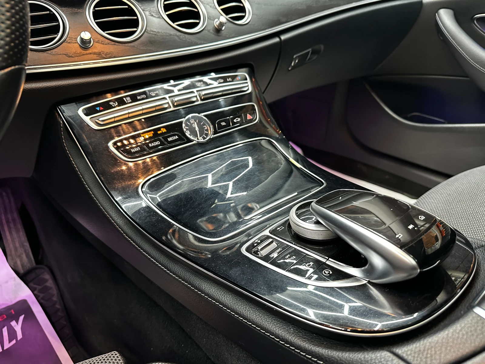 Mercedes-Benz E 350 CDI/DIGITAL/PANORAMA/DISTRONIC/��������/�������!!! | Mobile.bg � ����������� 12