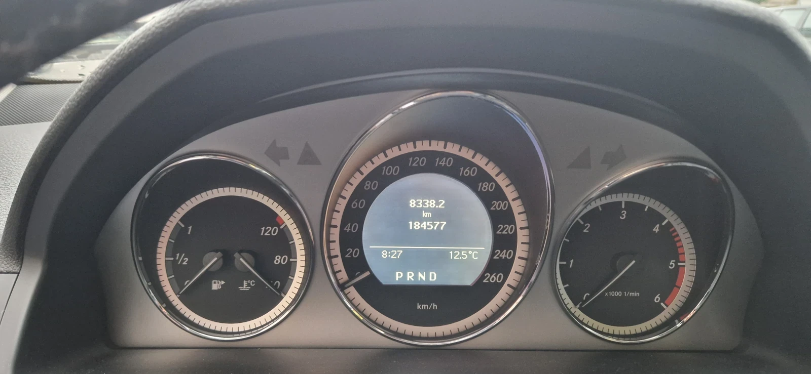 Mercedes-Benz C 200, снимка 10 - Автомобили и джипове - 53895391