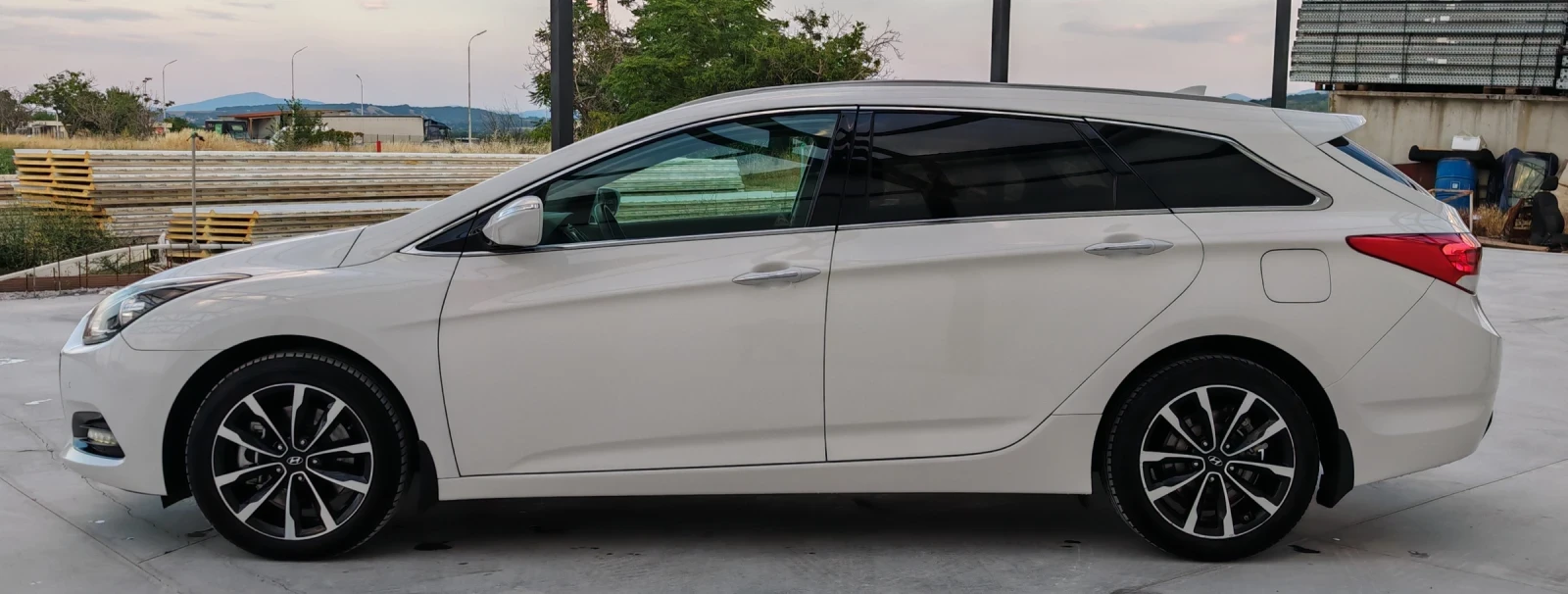 Hyundai I40 Facelift 1.7CRDI * LED* CAMERA* BLUETOOTH* ISOFIX, снимка 17 - Автомобили и джипове - 54841365