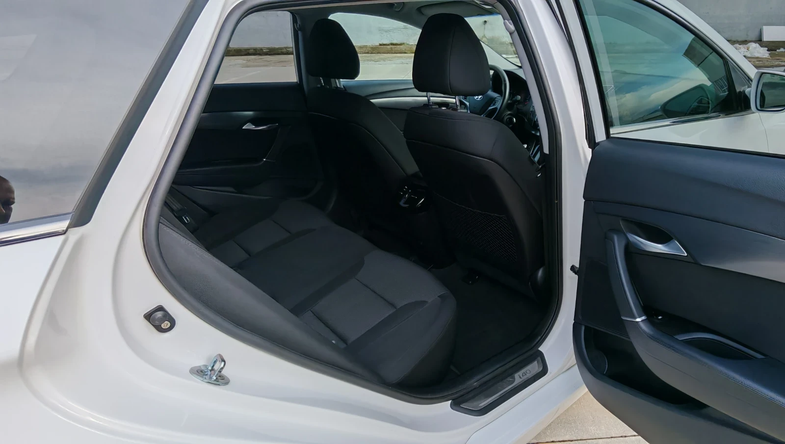 Hyundai I40 Facelift 1.7CRDI * LED* CAMERA* BLUETOOTH* USB* IS, снимка 17 - Автомобили и джипове - 54009110