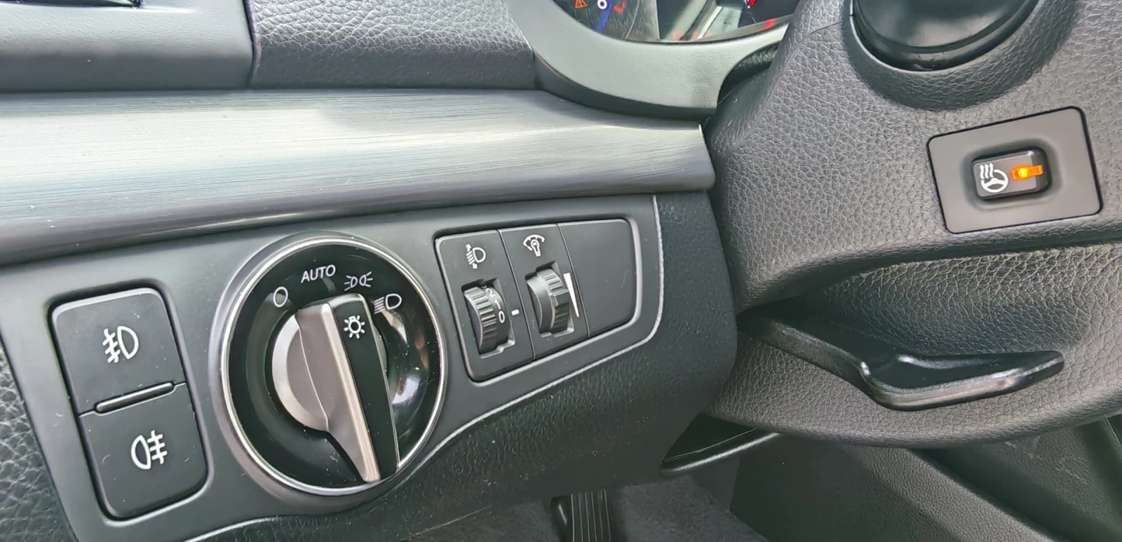 Hyundai I40 Facelift 1.7CRDI * LED* CAMERA* BLUETOOTH* USB* IS, снимка 9 - Автомобили и джипове - 54009110