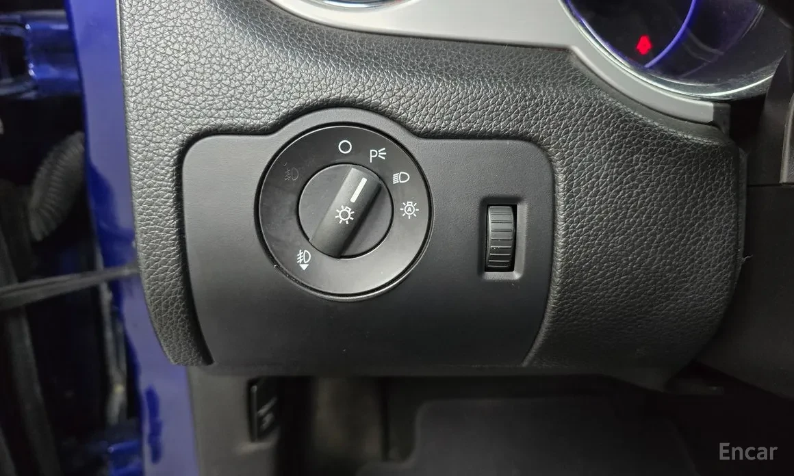 Ford Mustang 3.7 / PREMIUM / LED / ПОДГРЕВИ / КОЖЕН САЛОН, снимка 10 - Автомобили и джипове - 54060837