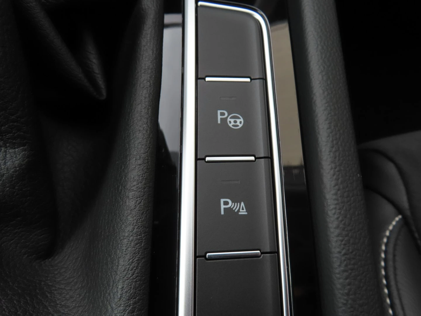 VW Passat, снимка 15 - Автомобили и джипове - 56421416