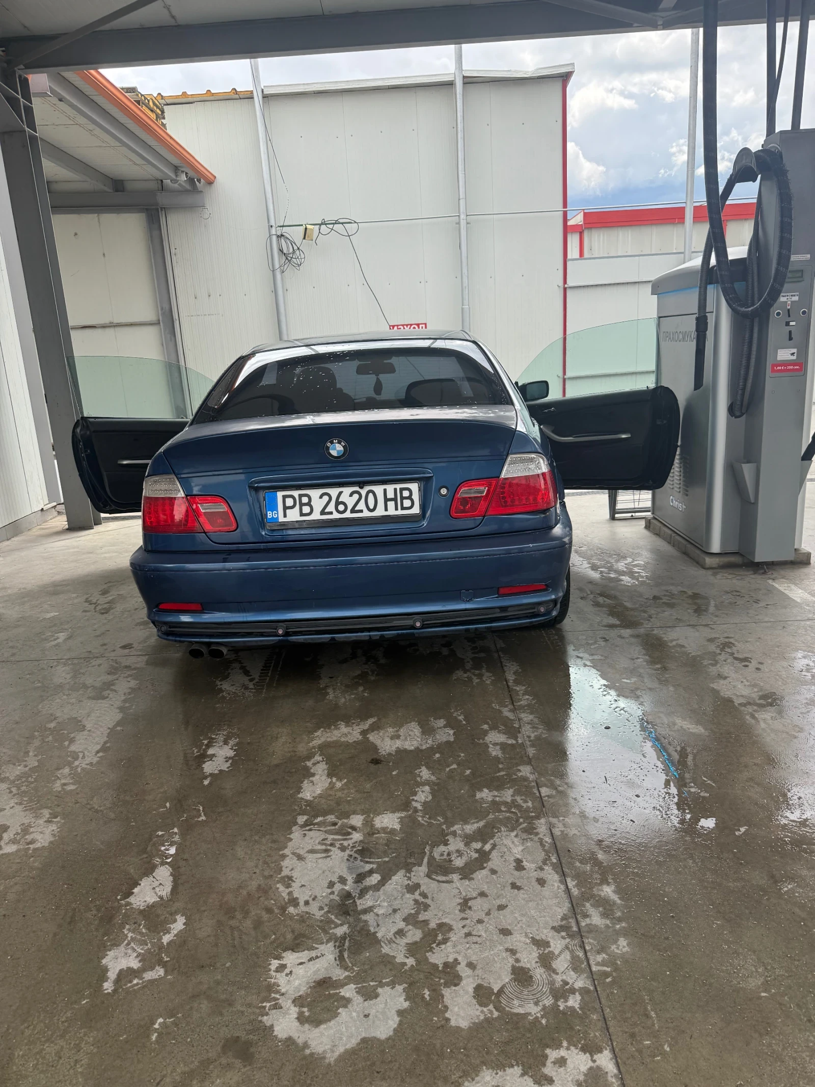 BMW 320, снимка 3 - Автомобили и джипове - 54662567