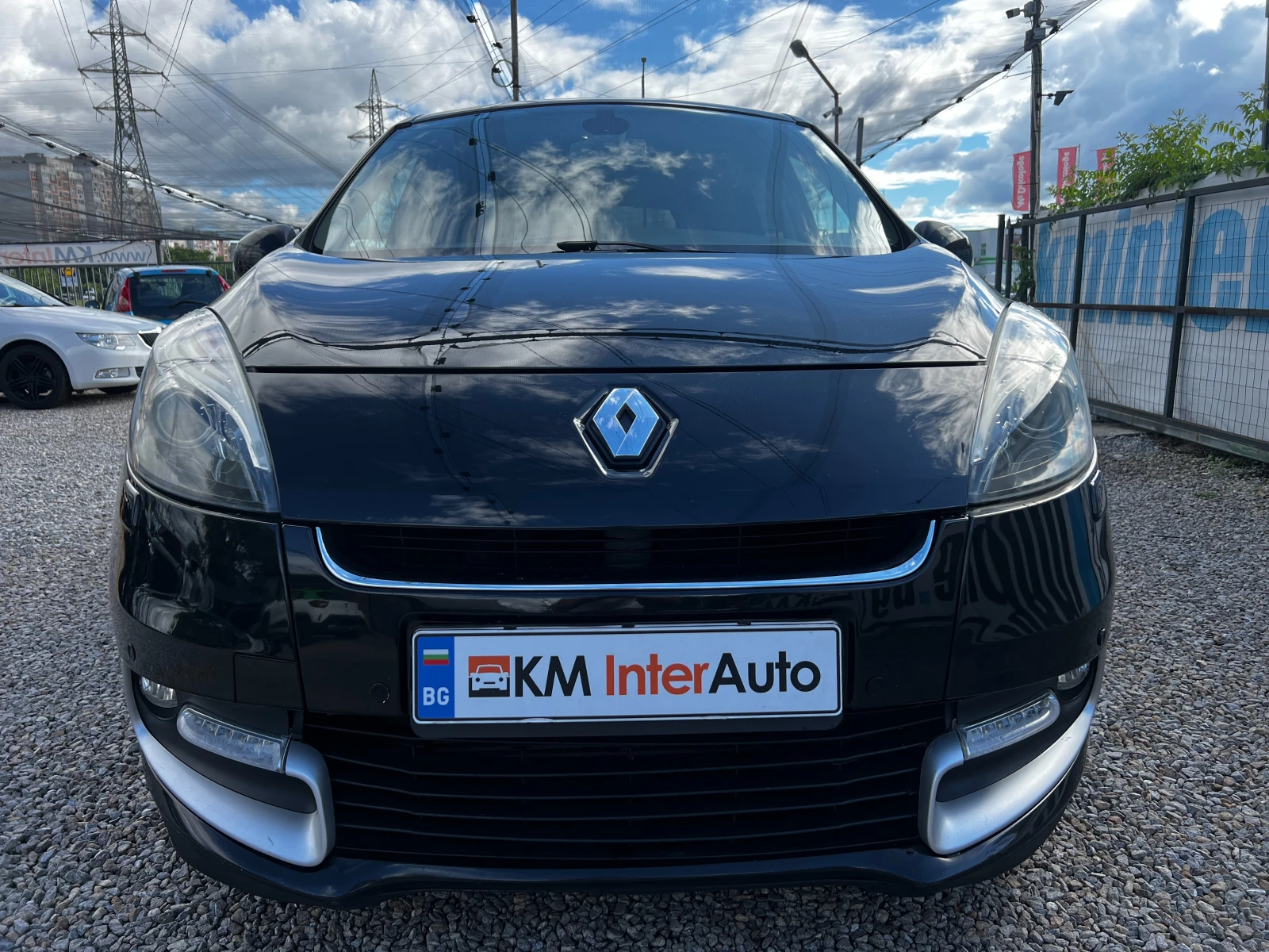 Renault Scenic 1.5dci ТОП СЪСТОЯНИЕ, снимка 2 - Автомобили и джипове - 54781743