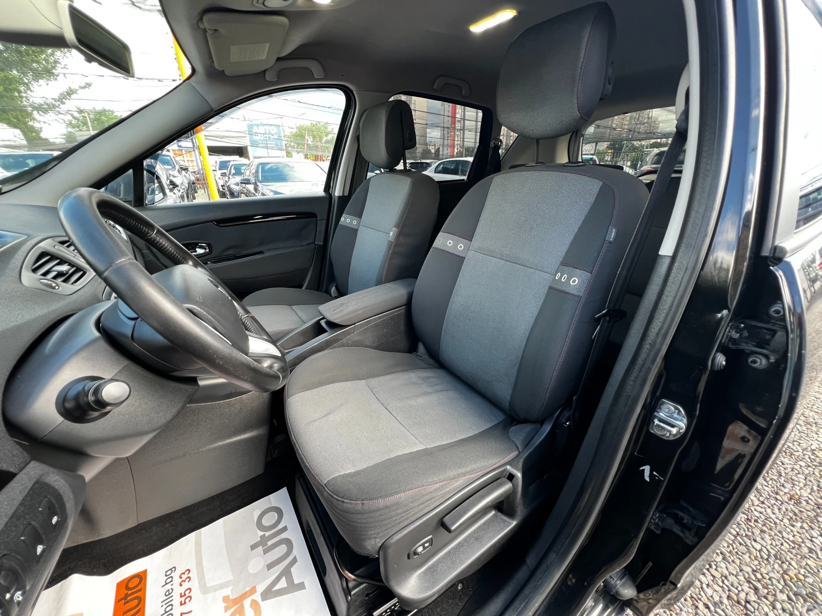 Renault Scenic 1.5dci ТОП СЪСТОЯНИЕ, снимка 7 - Автомобили и джипове - 54781743