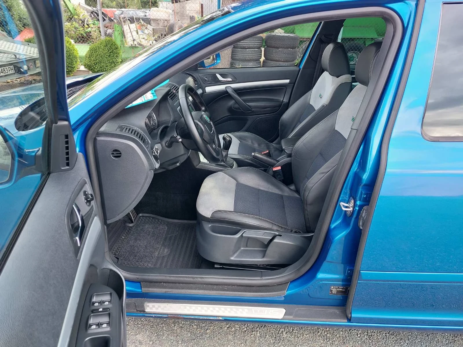 Skoda Octavia 2.0VRS, 6ск, снимка 12 - Автомобили и джипове - 55267882