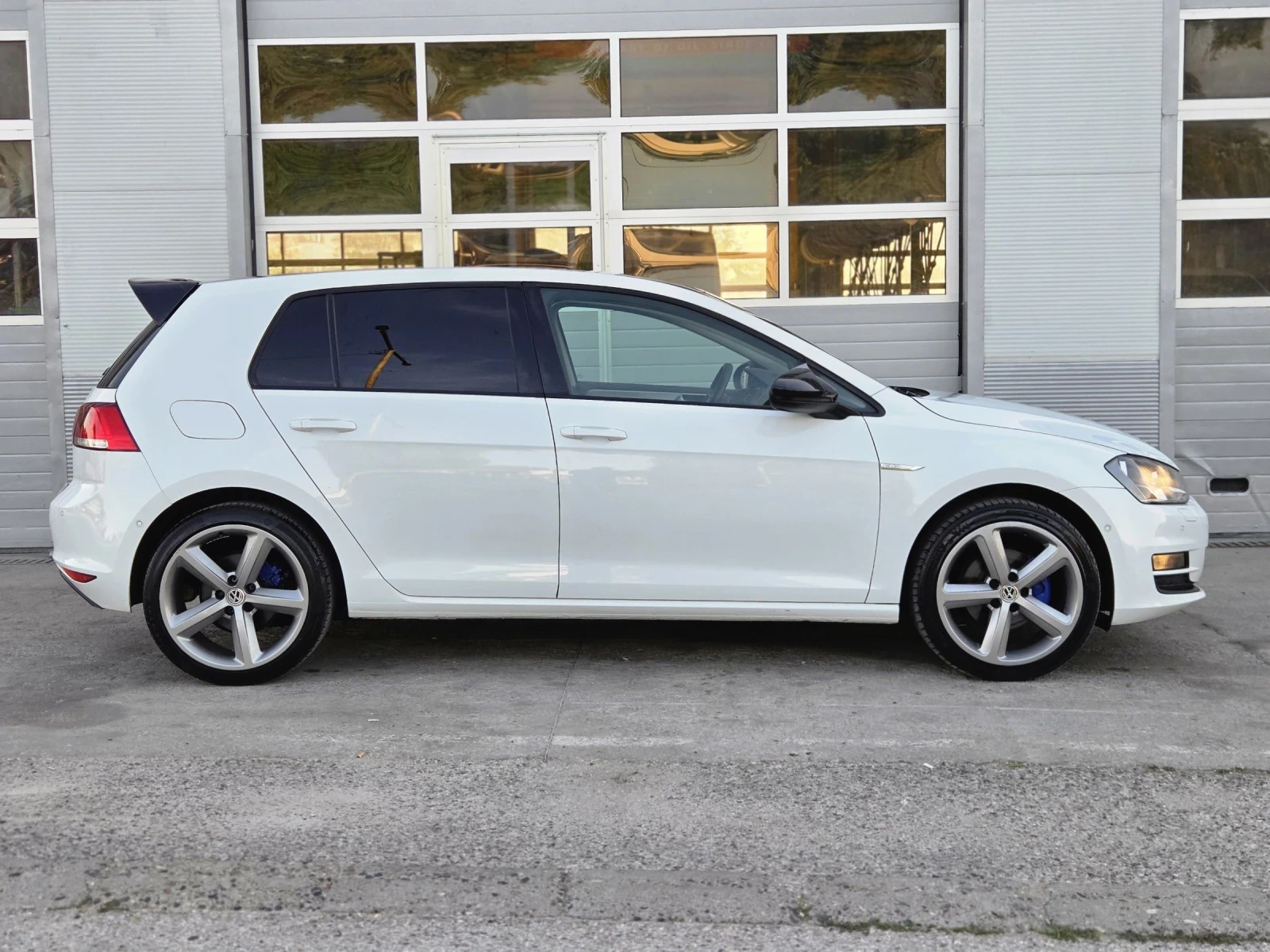 VW Golf 7 1.6TDI CUP EDITION, снимка 3 - Автомобили и джипове - 55306391