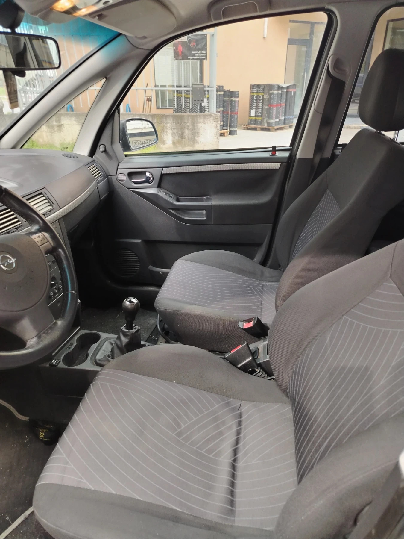 Opel Meriva, снимка 4 - Автомобили и джипове - 55396058