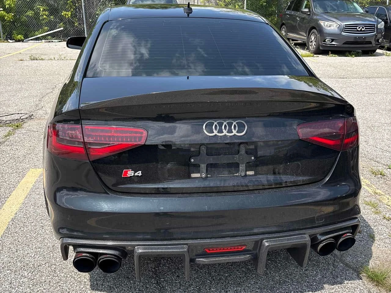 Audi S4 Progressiv/CARFAX/КАРБОН/КЛИП, снимка 4 - Автомобили и джипове - 55417922