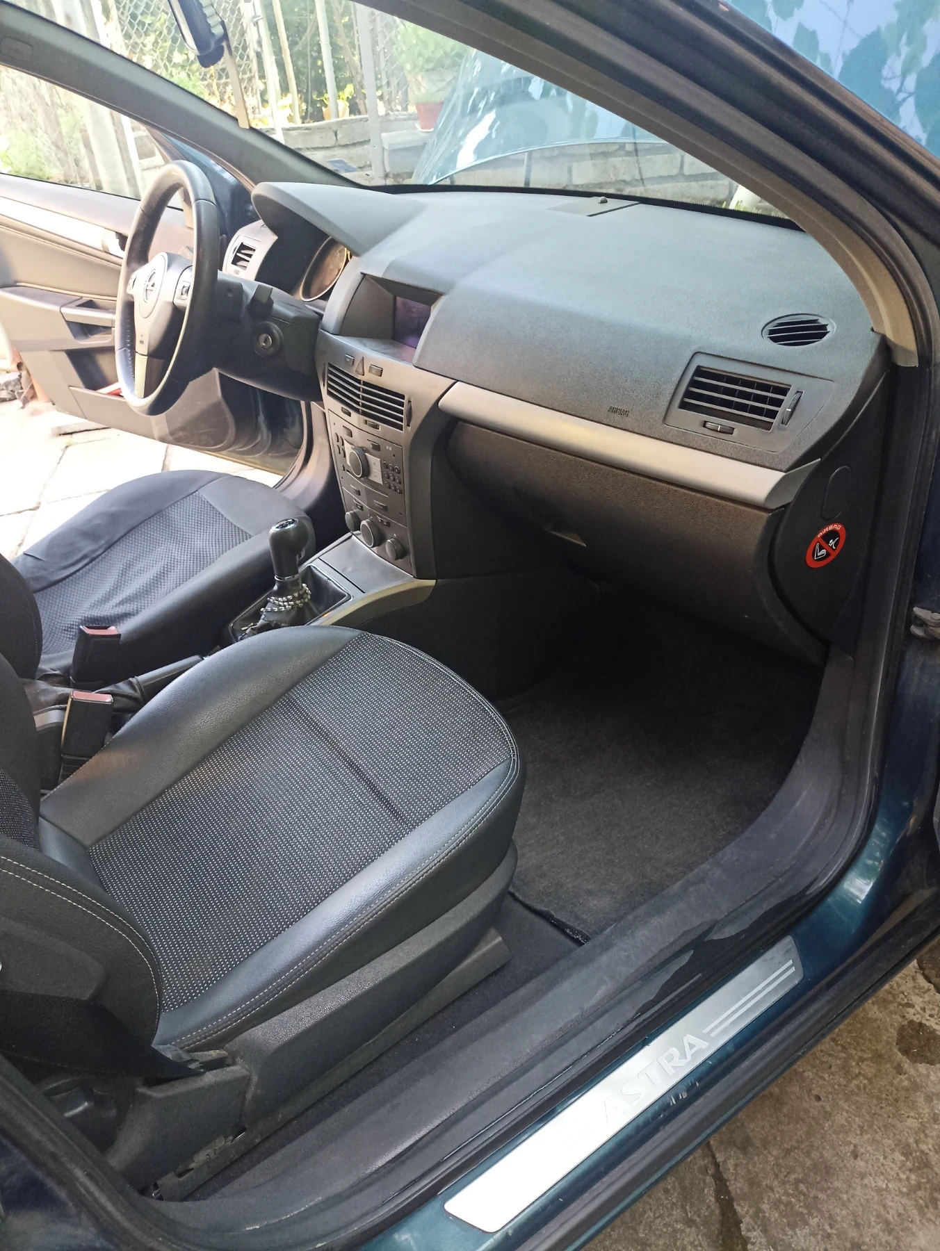 Opel Astra, снимка 6 - Автомобили и джипове - 55654507