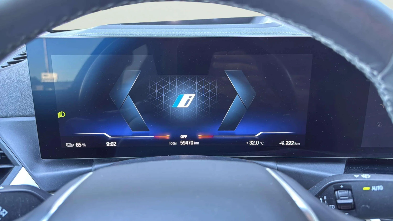 BMW i4 84 kWh, снимка 13 - Автомобили и джипове - 55839126