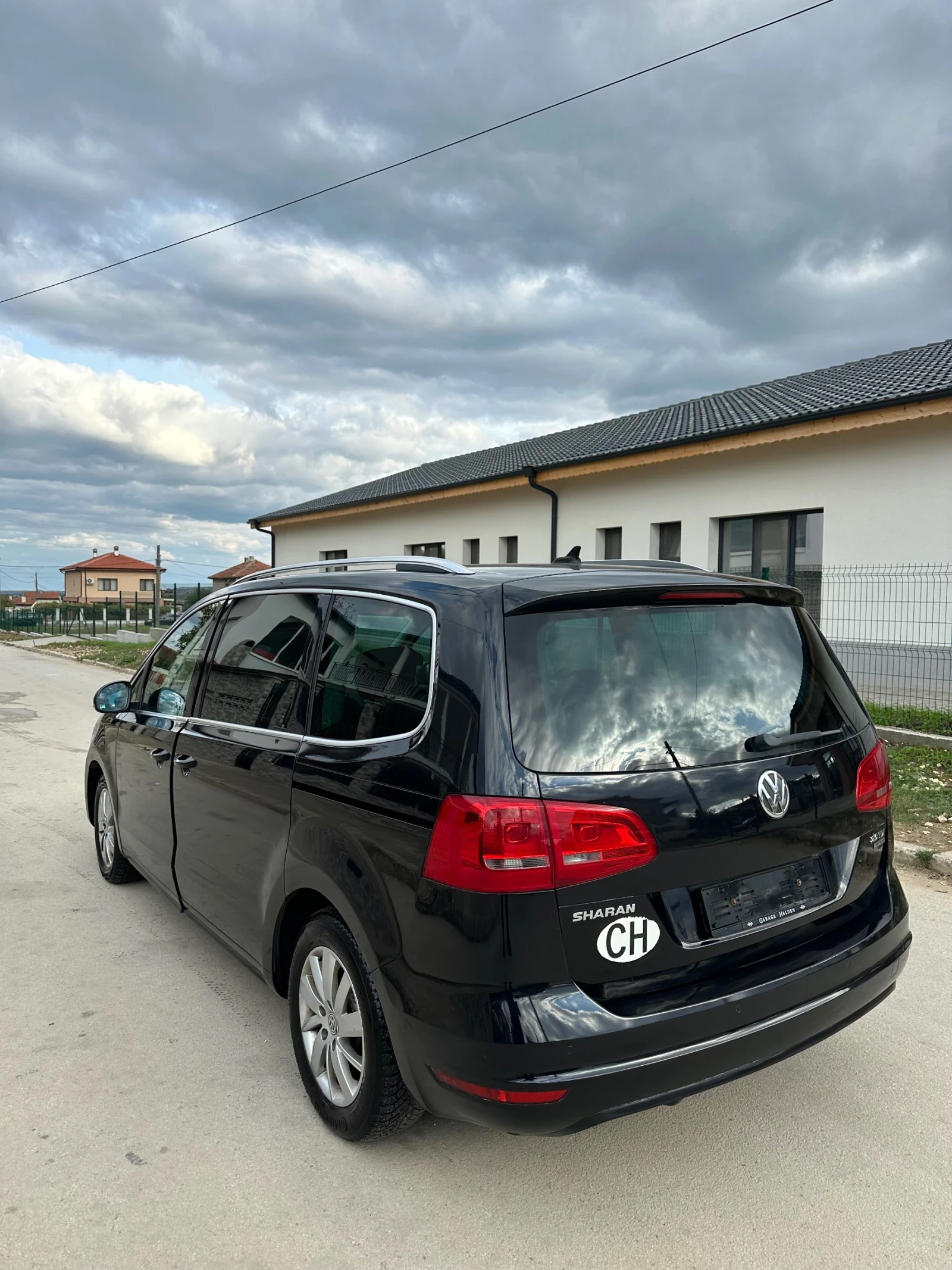 VW Sharan 2.0 D 4 M BMT, снимка 5 - Автомобили и джипове - 56544762