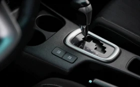 Toyota Hilux 2.8 SR5 4x4, снимка 6