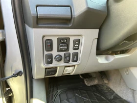 Toyota Hilux 3.0 D-4D 4X4, серв. ист.!                         , снимка 11