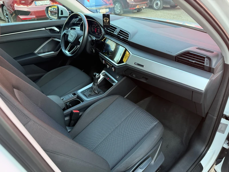 Audi Q3 35TDI* DIGITAL* АВТОПИЛОТ* ПАРКТРОНИК* DISTRONIC* , снимка 13 - Автомобили и джипове - 51767116