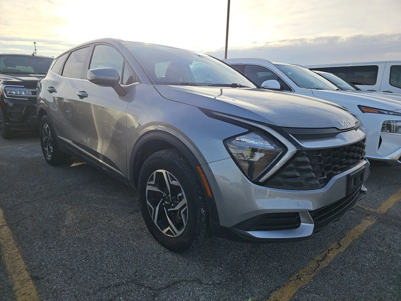 Kia Sportage LX, снимка 3 - Автомобили и джипове - 52740247