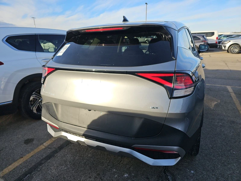 Kia Sportage LX, снимка 5 - Автомобили и джипове - 52740247