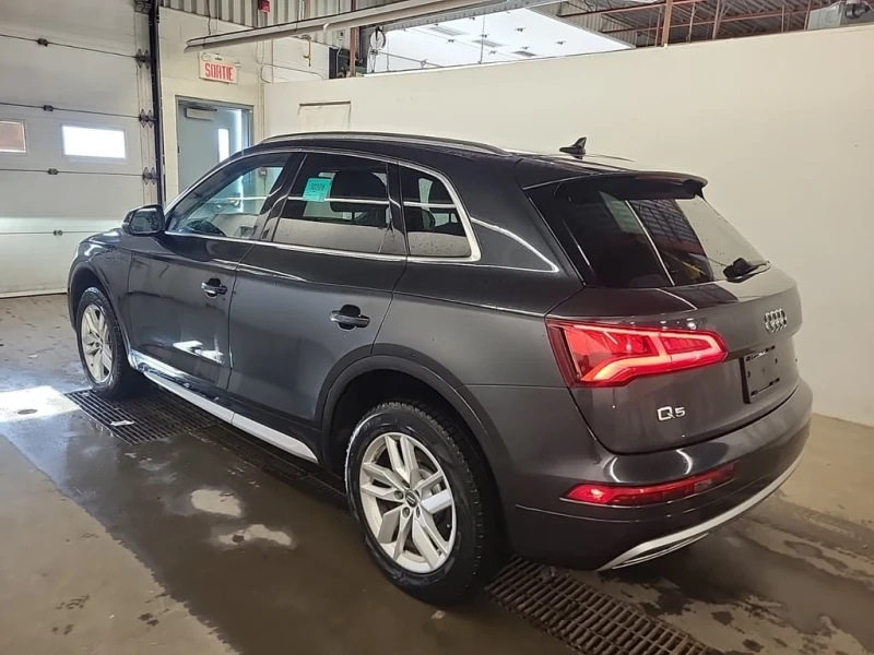 Audi Q5 * TITANIUM PREMIUM * CARFAX * ЦЕНА ДО БГ, снимка 4 - Автомобили и джипове - 53338214