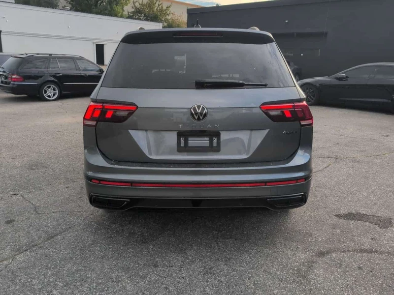 VW Tiguan * Comfortline R Line Black Edition * CARFAX * ЦЕНА, снимка 5 - Автомобили и джипове - 53584545