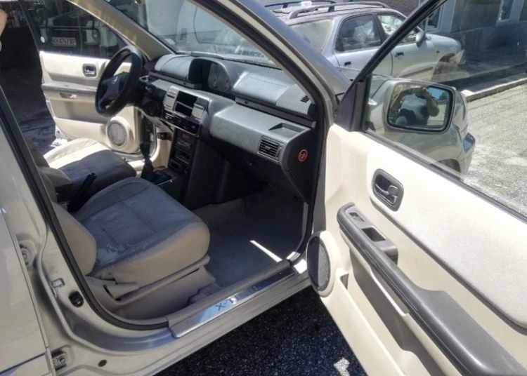 Nissan X-trail 2.2 dci, снимка 9 - Автомобили и джипове - 46219253