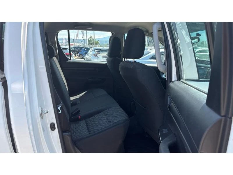 Toyota Hilux DOUBLE CAB 2.4D 6MT COMFORT, снимка 7 - Автомобили и джипове - 55390542