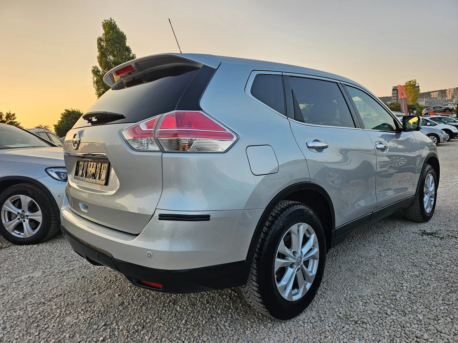 Nissan X-trail 1.6dCi, 131к.с., Автоматик  - изображение 4