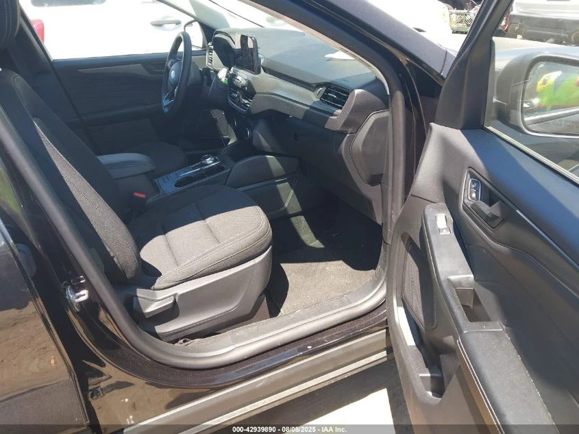 Ford Escape 1.5L I-3 DI, DOHC, VVT, TURBO, 180HP All Wheel - изображение 10