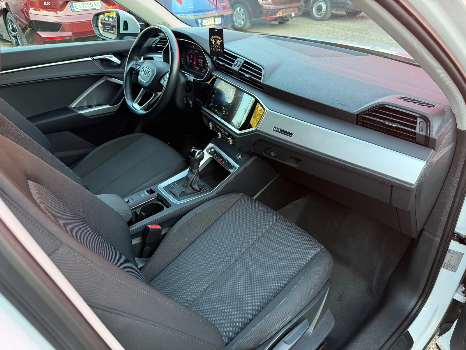 Audi Q3 35TDI* DIGITAL* АВТОПИЛОТ* ПАРКТРОНИК* DISTRONIC*  | Mobile.bg — изображение 13