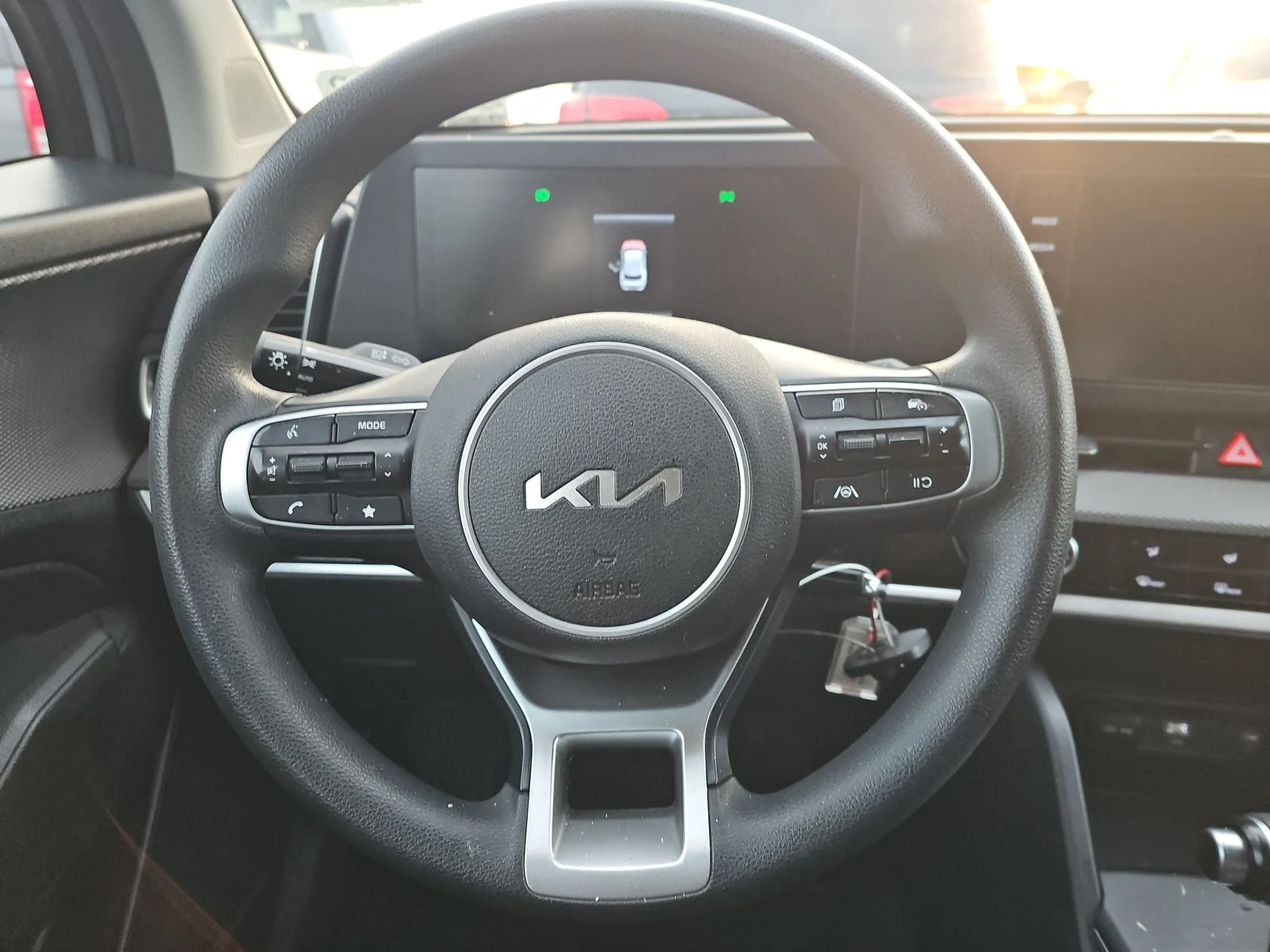Kia Sportage LX - изображение 9