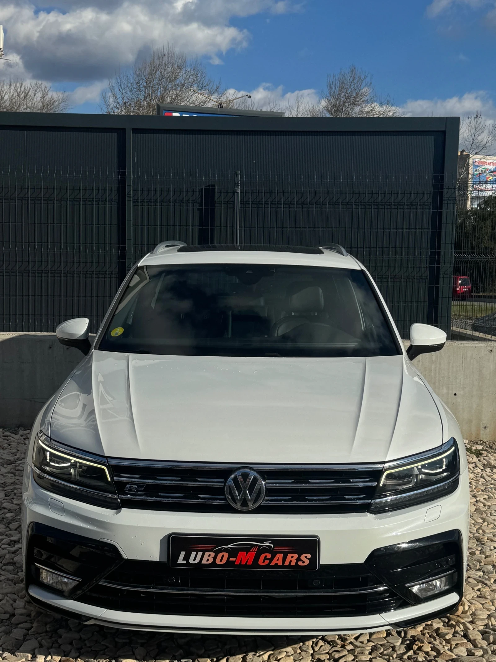VW Tiguan 2.0TDI* 4MOTION* 240к.с* R-LINE* FULL*  - изображение 2
