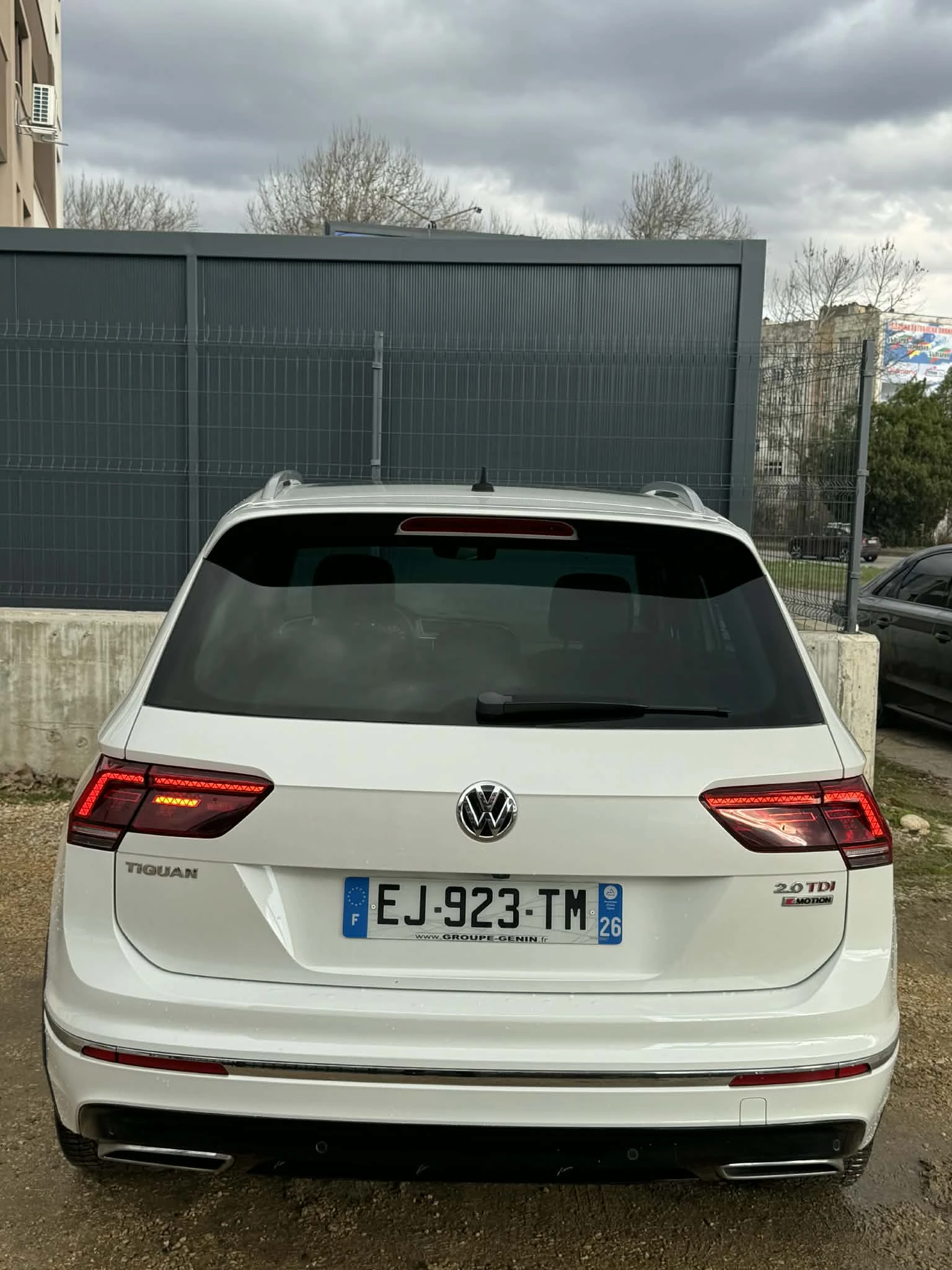 VW Tiguan 2.0TDI* 4MOTION* 240�.�* R-LINE* FULL*  | Mobile.bg � ����������� 7