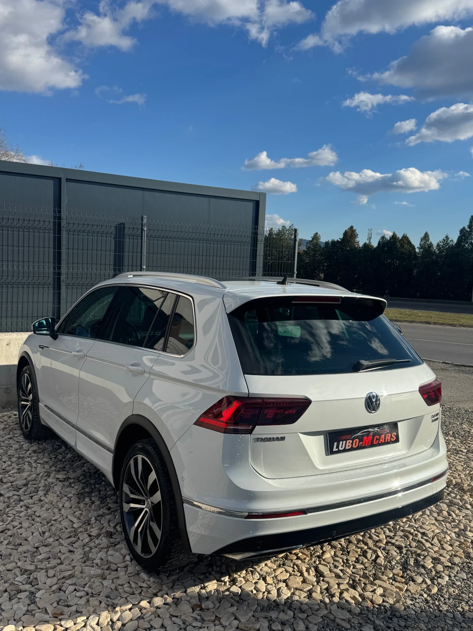 VW Tiguan 2.0TDI* 4MOTION* 240к.с* R-LINE* FULL*  - изображение 6