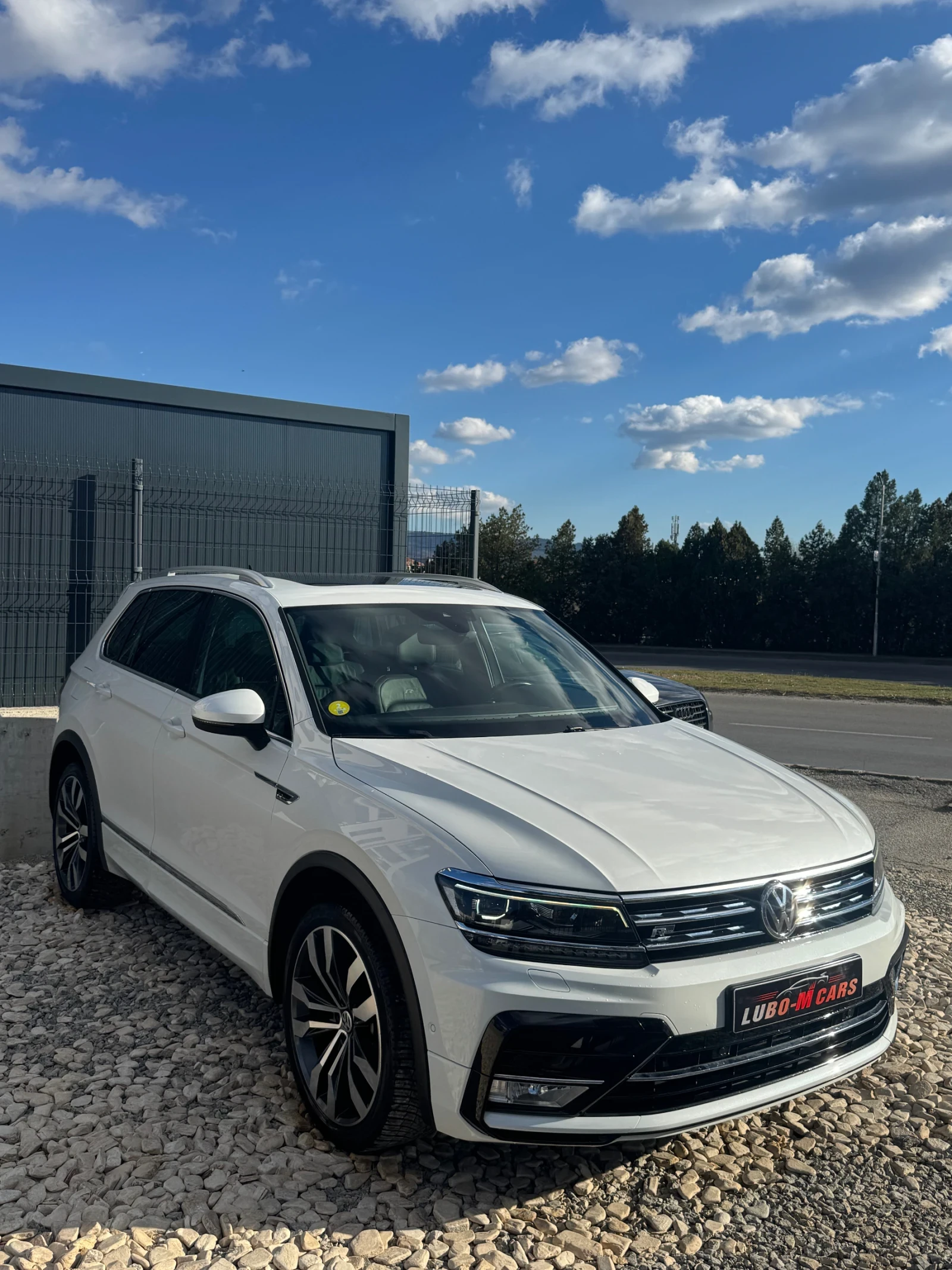 VW Tiguan 2.0TDI* 4MOTION* 240к.с* R-LINE* FULL*  - изображение 3