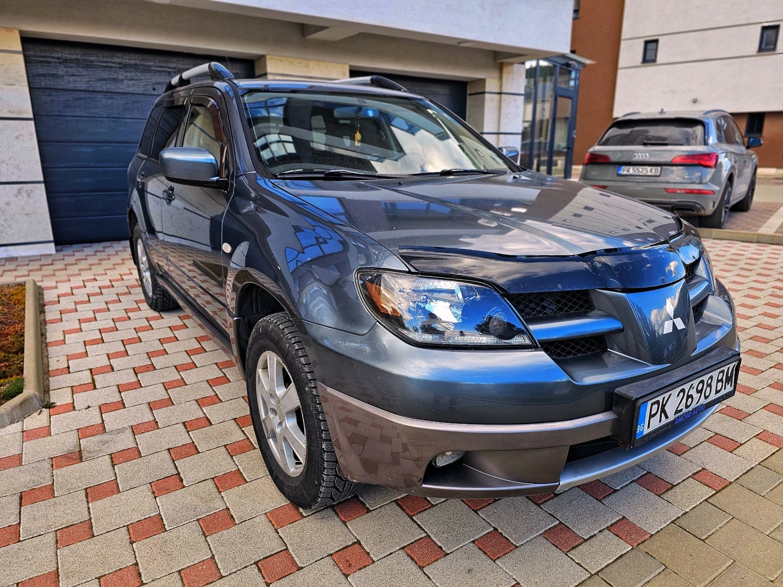 Mitsubishi Outlander 2.4 / бензин- газ, снимка 4 - Автомобили и джипове - 54011446